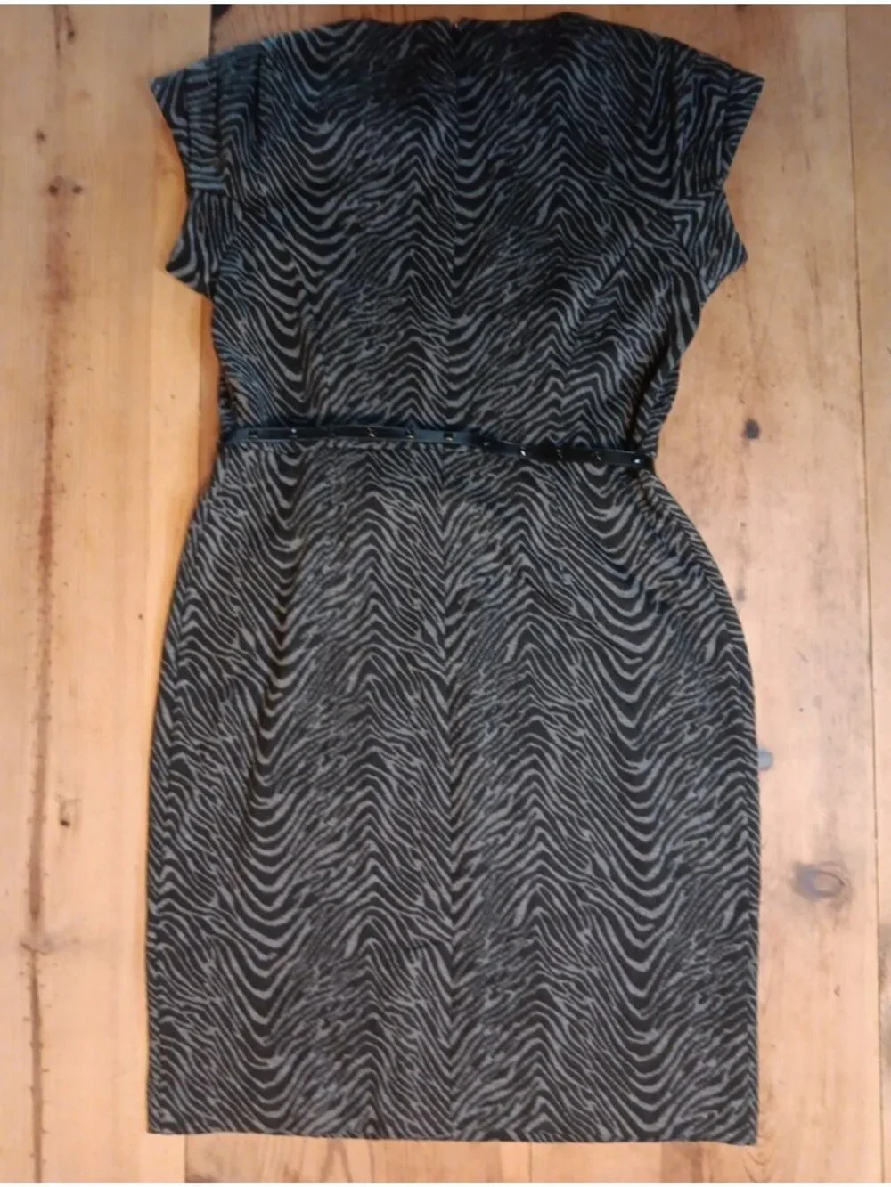 Calvin Klein Womens 10 Sheath Sweater Dress Belted Gray Zebra Fall Office Knit